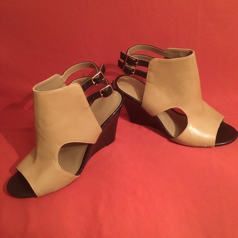 Shoes - Picture 3 of 3
